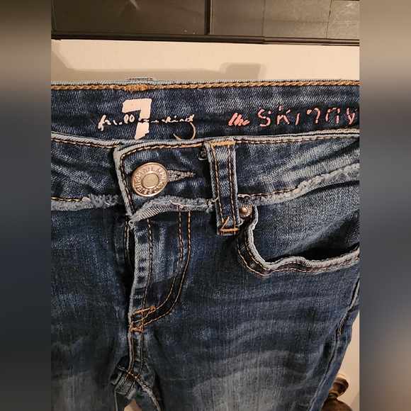 Girls 7 for All Mankind Jeans - Picture 6 of 7